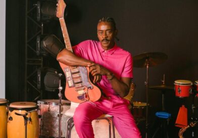 Seu Jorge agita a Concha Acústica em Salvador