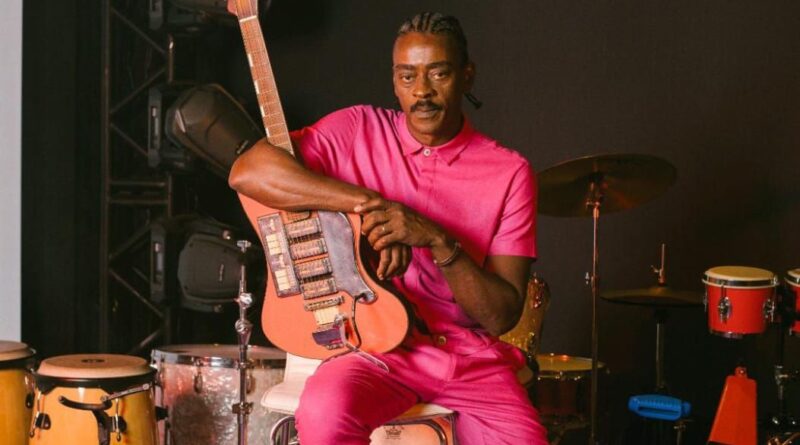 Seu Jorge agita a Concha Acústica em Salvador